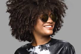I put it in my hair when it's wet, it detangles, softens, shines, and does everything it says. Beleza Natural Us