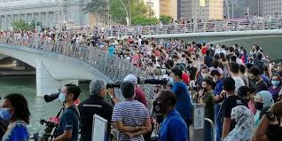 Ndp 2021 'dance of the nation' (virtual dance). Large Crowds Watch Ndp Rehearsal At Marina Bay Raising Safe Distancing Concerns Crowd Review