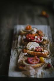 An Easy One Pot Confit Summer Meal With Only 7 Ingredients Fresh Tomatoes Onions Garlic Olive Oil Chevre Salt And Pepper Food Cooking Food Photography