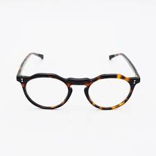 Une large collection de lunettes de vue pour hommes vous attend sur notre site internet et en magasin. Lunettes De Vue Homme Forme Geometrique De Createur Vincent Kaes Monture Originale En Ecaille Foncee Marseille Au Paradis Des Lunettes Au Paradis Des Lunettes