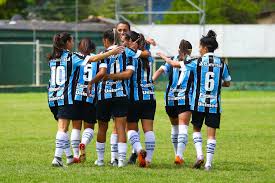 Main team we are the champions! Gremio E Lojas Pompeia Renovam Parceria Para O Futebol Feminino