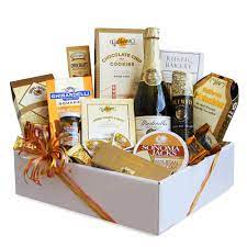 See more ideas about food gift baskets, luxury food, food gifts. Amazon Com California Delicious Golden State Gourmet Foods Gift Basket 8 Pound Grocery Gourmet Food