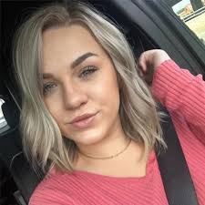 Maddison Wallace (@maddisonneal_)