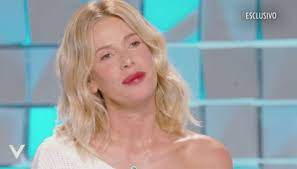 She founded a clothing brant called la pinella. Very True Alessia Marcuzzi With An Open Heart Tells Of The Crisis Experienced With Her Husband World Today News