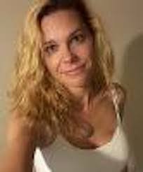 Pamela Thurlow's Instagram, Twitter & Facebook