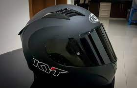 Unboxing kyt rc 7 ( rc seven) helm paling laku. Membandingkan Perbedaan Spesifikasi Kyt Rc7 Vs Kyt R10 Lebih Bagus Mana