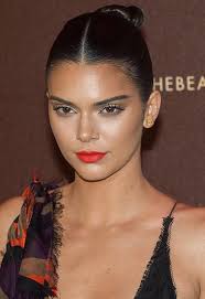 5 Kendall Jenner Approved Hairstyles Kendall Jenner Hair Center Part Hairstyles Slick Hairstyles