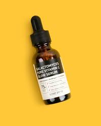 Review some by mi galactomyces pure vitamin c glow toner dewi elsawati november 10, 2019 selama ini saya selalu beranggapan bahwa skincare yang mengandung vitamin c tidak bekerja pada kulit saya, berdasarkan pengalaman mencoba produk jepang yaitu hada labo shirojyun series dan illuminare skin brightening serum. Galactomyces Pure Vitamin C Glow Serum Soko Glam
