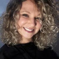 Michelle Kipper's Instagram, Twitter & Facebook