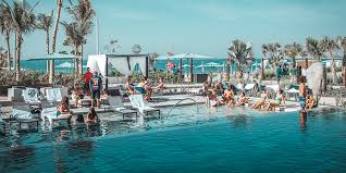 شاطئ كوف بيتش Cove Beach في دبي هو المكان الأمثل في العطلة