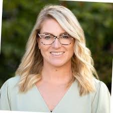 Kaitlyn Lorenz's Instagram, Twitter & Facebook