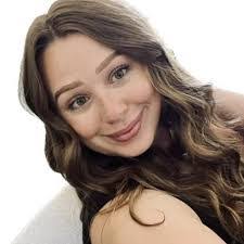 Taylor Belew's Instagram, Twitter & Facebook