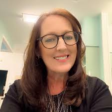 Who can bake a cake in Pensacola, FL?