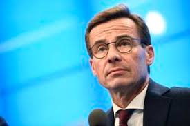 Det är roligt för att han är kort. Insandare Ulf Kristersson Later Maktgalen