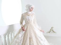 Walaupun kekocakan gambar itu nampak biasa. 8 Inspirasi Gaun Pengantin Muslimah Dari Artis Hingga Selebgram