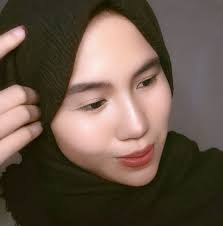 Which one looks more elegant