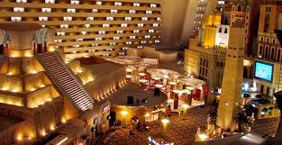 Hotel Shopping At The Luxor