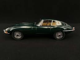 British racing green, or brg, is a colour similar to brunswick green, hunter green, forest green or moss green (ral 6005). Jaguar E Type Rhd 1961 British Racing Green 1 18 Kyosho Kyo8954g0 Selection Rs