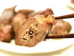 亀戸で食べる鴨の首が激ウマ！「絶味鴨頚王」の鴨首肉と鎖骨は日本人も食べなきゃもったいない - ぐるなび みんなのごはん