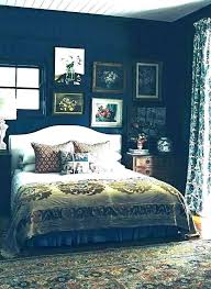 Differing shades of brown in a variety of textures add dimension: Yellow Color Combination For Bedroom Neo