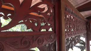 Ukiran kayu gianyar, buah tangan eksklusif pemikat wisatawan. Ukiran Ukiran Khas Tradisional Indonesia Sakti Desain