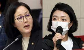 비상대책위원 김미애 · 김병민 · 김재섭 · 김현아 · 성일종 · 정원석 활동정지 당무집행기구 (중앙당 사무처·비대위원장자문보좌기관) ë°°í˜„ì§„ ê¹€ì¢…ì¸ ëœ¨ë‚´ê¸° ì— ê¹€í˜„ì•„ ì†Œì‹ ì´ë©´ ëŒ€ë³€ì¸ì§ ë˜ì§€ê³  ë§í•´ ì¢…í•© ì„œìš¸ì‹ ë¬¸