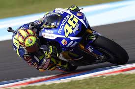 Valentino Rossi On Twitter Yamaha Motogp Valentino Rossi Valentino Rossi 2015