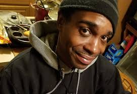 DC Den (@tiptopstop)