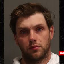 NHL Star Bobby Ryan Arrested After Cops Believe He Was Wasted At Nashville  Airport