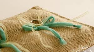 Maybe you would like to learn more about one of these? Crea Un Cuscino Porta Fedi Shabby Chic Fai Da Te Creazioni Guidecentral Youtube