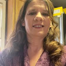 Happy World Giraffe Day! 🦒 We're thrilled to announce that this July,  we'll be introducing a stunning male giraffe to our community, a first for  the Upper Peninsula! Let's give him a