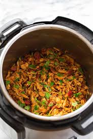 The perfect easy weeknight dinner! Instant Pot Shredded Chicken Tacos Crowd Pleasing Wellplated Com