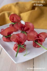 La cucina italiana vanta moltissimi antipasti, a partire proprio dal più tradizionale di tutti, l'antipasto all'italiana a base di. Sacchettini Di Bresaola Ricette Ricette Antipasti Veloci Ricette Antipasti Facili