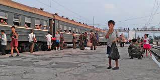 Nordkorea ist ja ein land,in dem viele menschen leiden,sie hungern oder werden gequält.die grenze zu verlassen ist auch verboten.journalisten kommen nicht ins land und als tourist wird man ja von. 23 Dismal Photos Of Everyday Life In North Korea That A Visiting Photographer Captured On His Phone Nordkorea