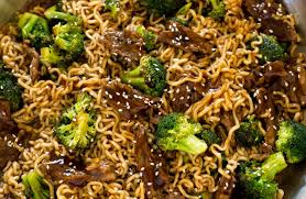 La Delicieuse Recette Facile De Ramen Au Boeuf Et Brocoli Recipe Broccoli Beef Healthy Vegetable Recipes Ground Beef