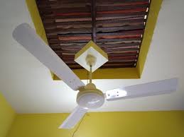 Ideal for smaller spaces, this fan is specially designed with a 25% blade pitch to keep your room feeling perfectly cool. Rechargeable Ceiling Fans Rechargeable Ac Dc Remote Ceiling Fan Manufacturer From Hapur