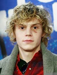 Evan peters as russell hayes, a very clumsy skateboarder who has his heart set on making staci fall in love with him. Evan Peters Net Worth 2021 How Much Is He Worth Fotolog