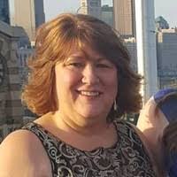 Ann Marlow's Instagram, Twitter & Facebook