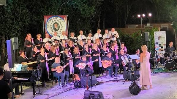 Χορωδία Ευρωπούλων «Ι. Καποδίστριας» Σ’ αγαπώ (Αχ περιστέρι μου...). | Kerkyra Live | Facebook