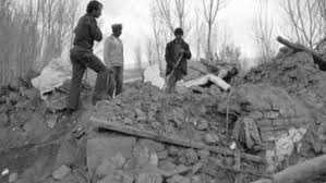 22 eylül 2011 perşembe günü sabah 06.22'de merkez üssü refahiye'nin cengerli köyünde meydana gelen 5.6 büyüklüğündeki deprem. 653 Kisinin Hayatini Kaybettigi Erzincan Depremi 26 Yilinda Son Dakika Haberleri