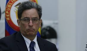 Diez años de una ruptura advertida. Mocion De Censura Al Ministro Carrasquilla Se Definira El Proximo Martes Confidencial Colombia