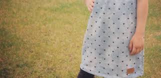 Je nach stoff und verarbeitung kannst du es dir daraus aber auch ein kleid zur einschulung oder taufe nähen. Mutter Tochter Kleid Menari Annisliebezumdetail De