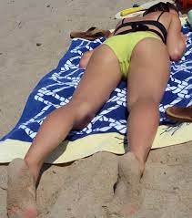 Worst camel toe doing deadlifts. Amateur Camel Toe