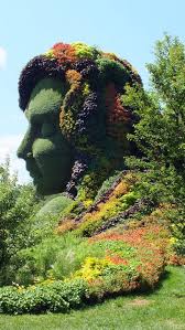 Mother Earth Profile Mosaiculture Montreal Botanical Gardens Montreal Botanical Garden Topiary Garden Botanical Gardens Near Me