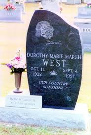 Dottie West 1932 1991 Famous Tombstones Famous Graves Dottie West