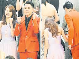 Even her boyfriend edwin siu(蕭正楠 has also been benefiting from her friendly relationship with sandy. è•­æ­£æ¥ æ‹–é»ƒç¿ å¦‚è­‰æƒ…æœªè®Š ä¸­åœ‹å ±china Press