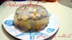 Hanya dengan bahan sederhana seperti telur, gula, dan terigu, kamu sudah bisa membuat bolu yang empuk dan enak. Cara Membuat Puding Buah Agar Agar Cocktail Enak Dan Praktis By Dapur Ummi