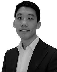 Michael Rapson's Instagram, Twitter & Facebook