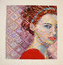 Deborah Hyde joue avec des carrés d'un pouce