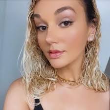 Janay Moore (@Janay95moore)